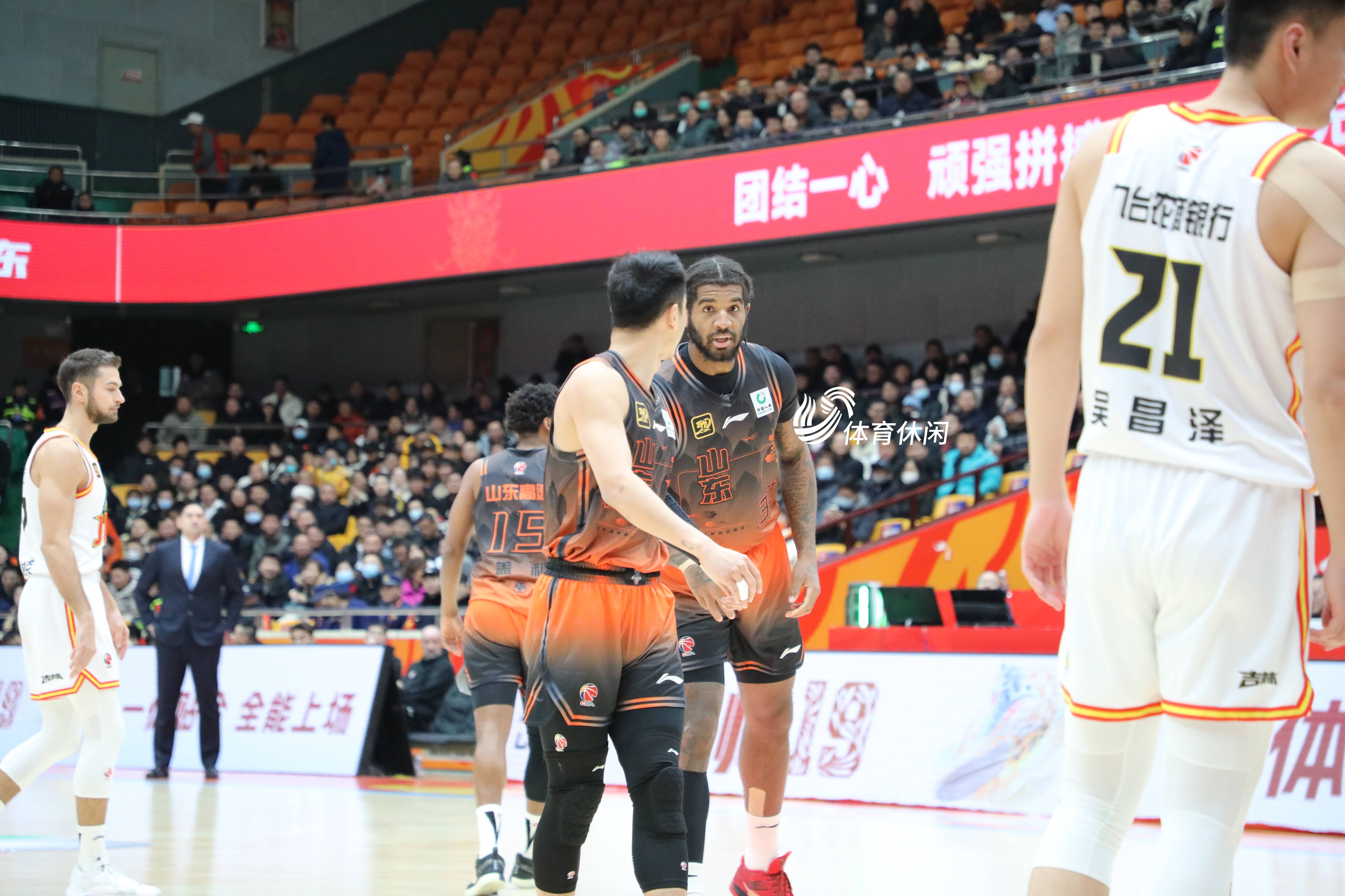 张帆22分北控力克深圳库马杰15+12山东胜江苏的简单介绍