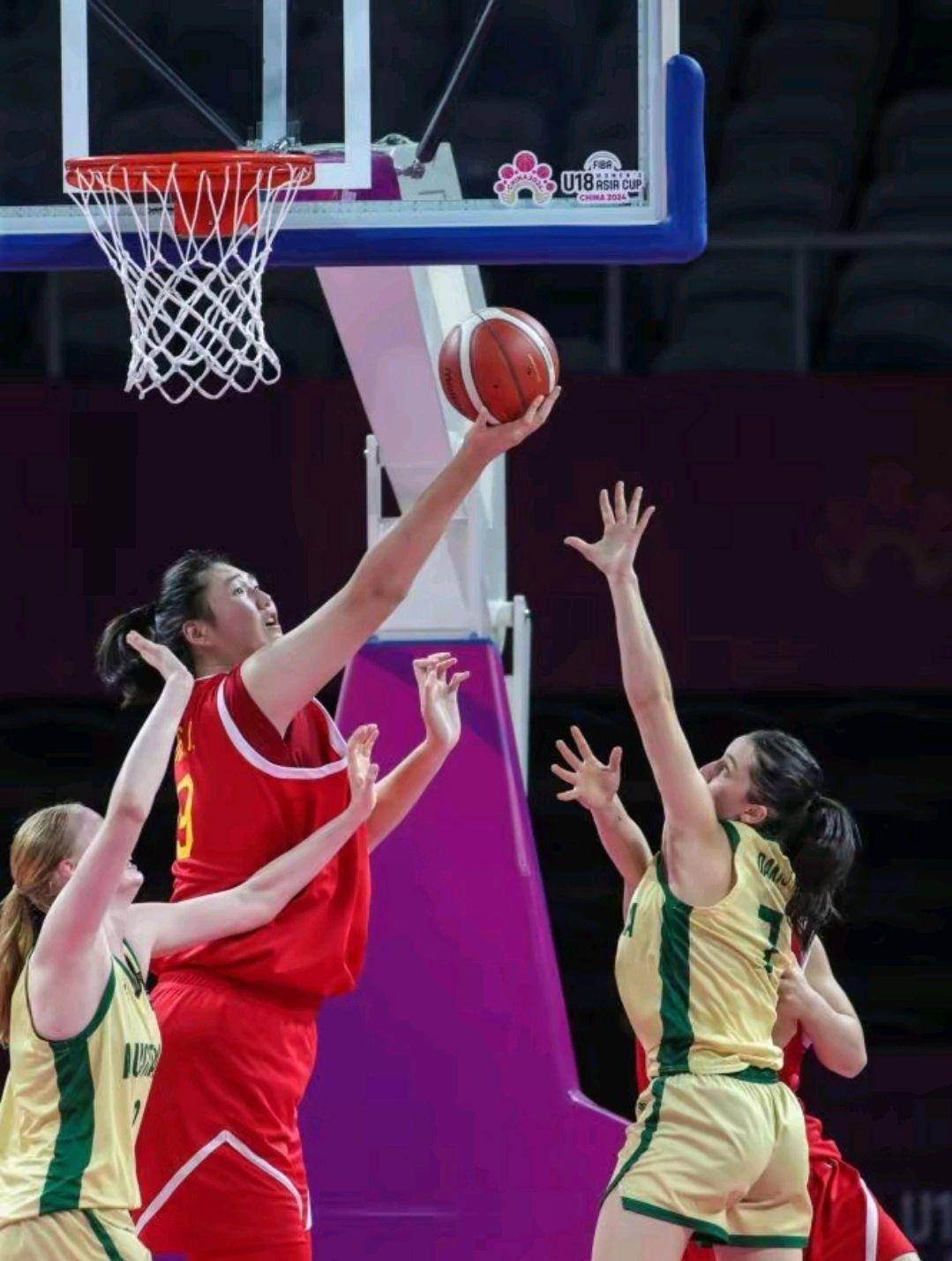 关于亚洲杯-张子宇11分钟13分中国女篮狂胜印尼51分的信息