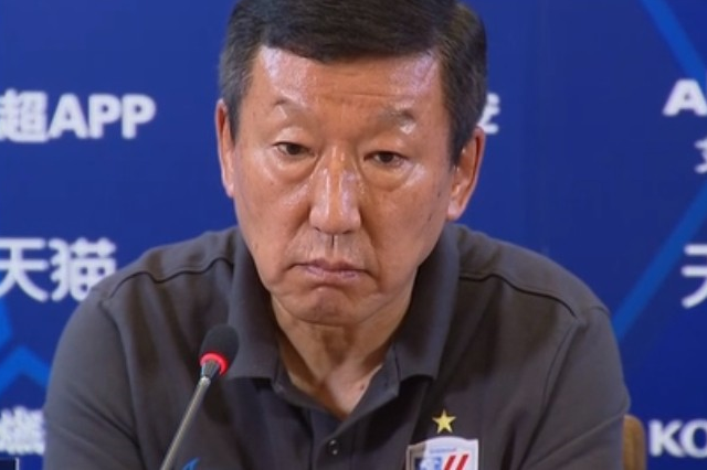 里昂新援首次登场，表现抢眼赢得掌声